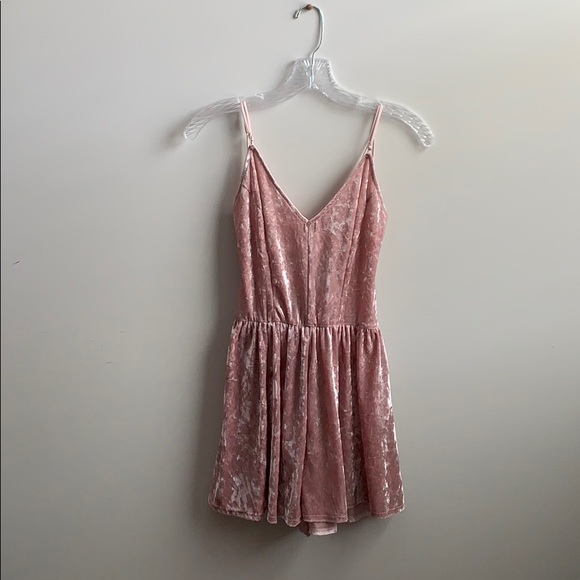 PacSun Dresses & Skirts - Pacsun Velvet Romper
